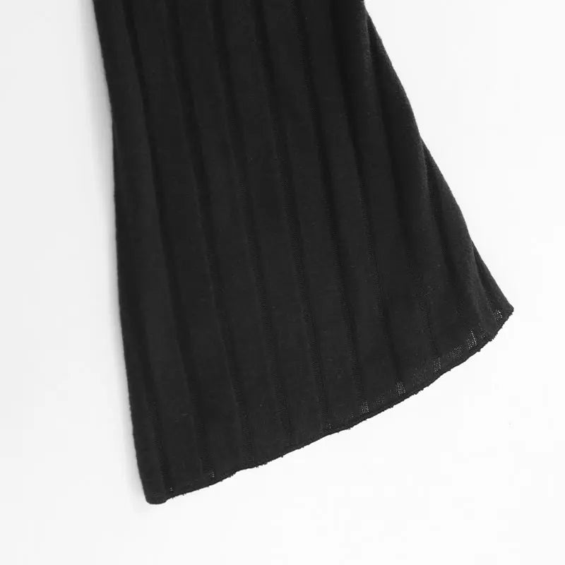 Women's T-shirt Top Spring New Fashion Long Sleeves Tees Black Sexy V-Neck Low Chest Tees Elegant Female Versatile Tees Clothing